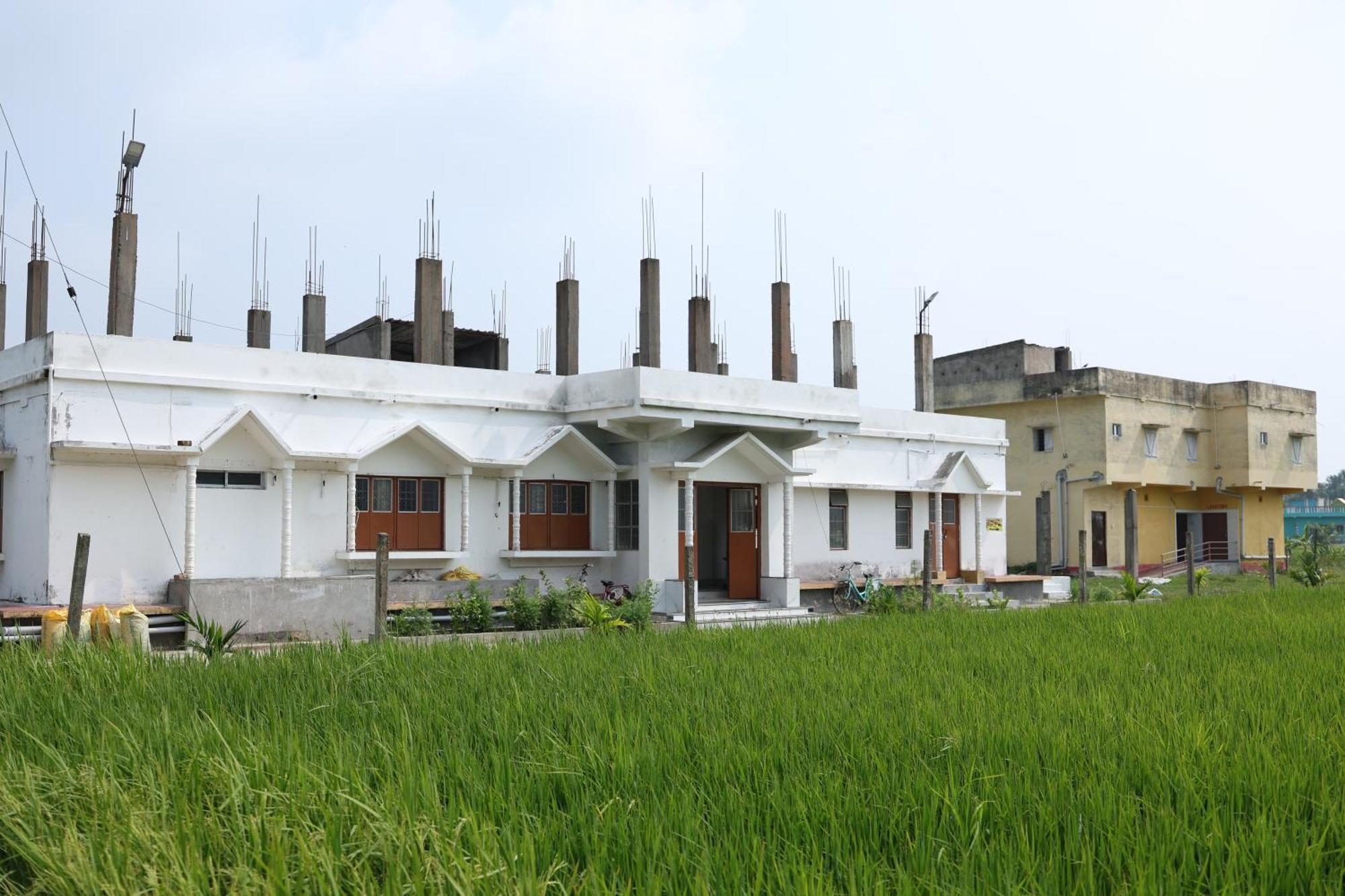 Kriya Yoga Wellness Hotel Dhablat Exterior photo