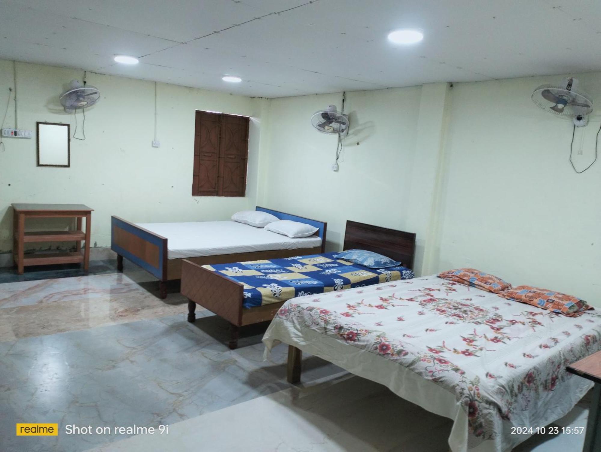 Kriya Yoga Wellness Hotel Dhablat Exterior photo