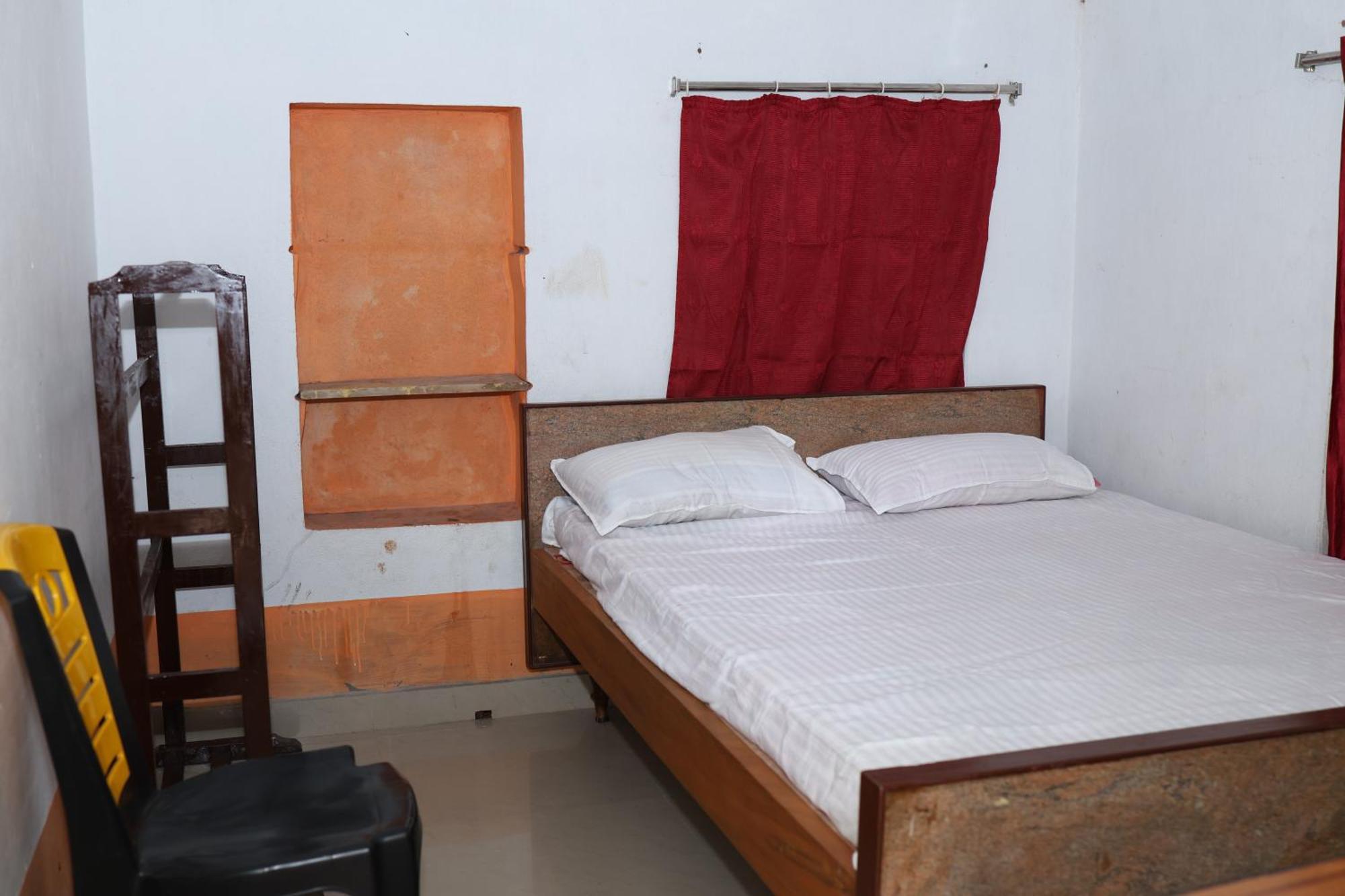 Kriya Yoga Wellness Hotel Dhablat Exterior photo