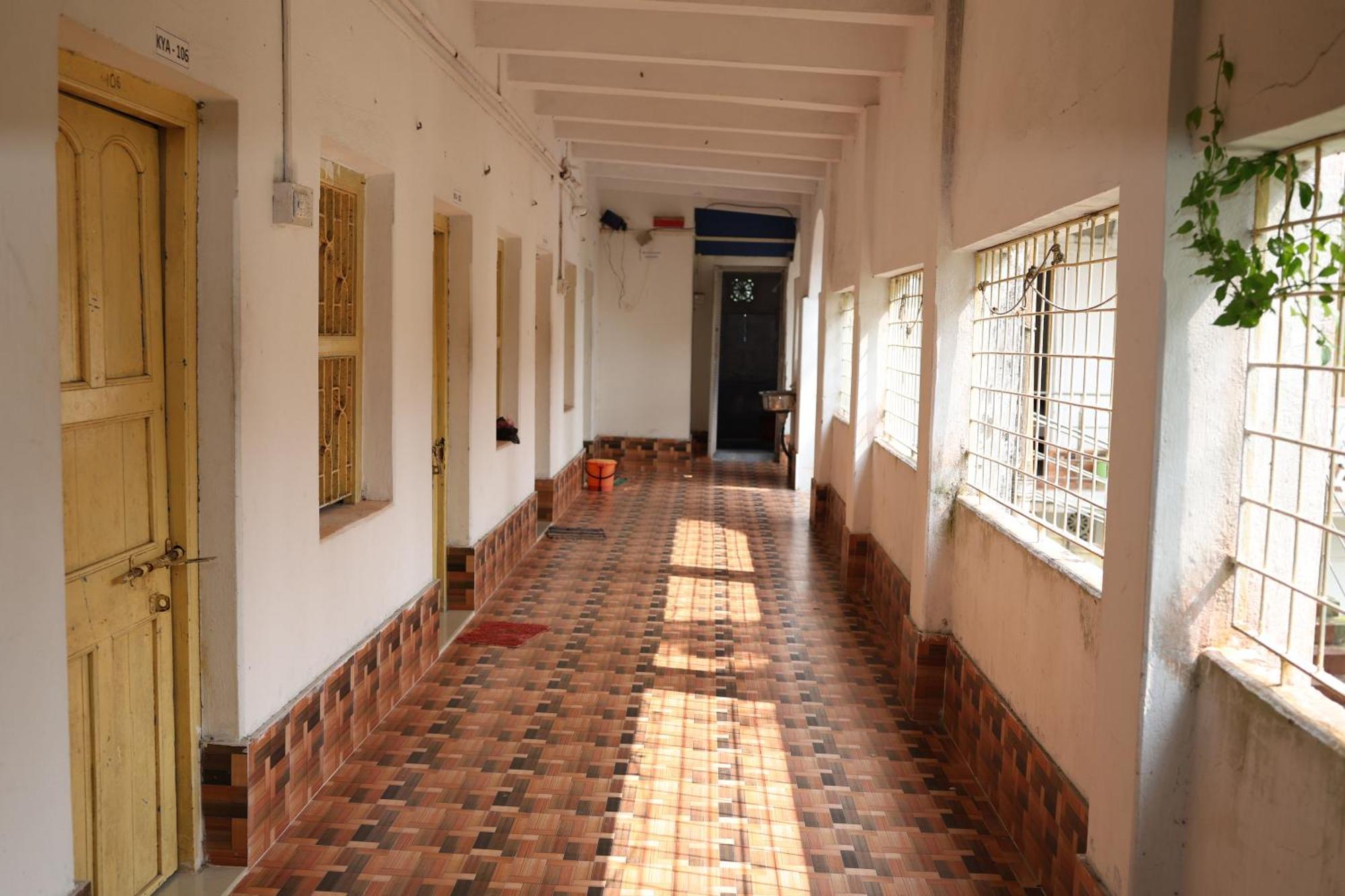Kriya Yoga Wellness Hotel Dhablat Exterior photo